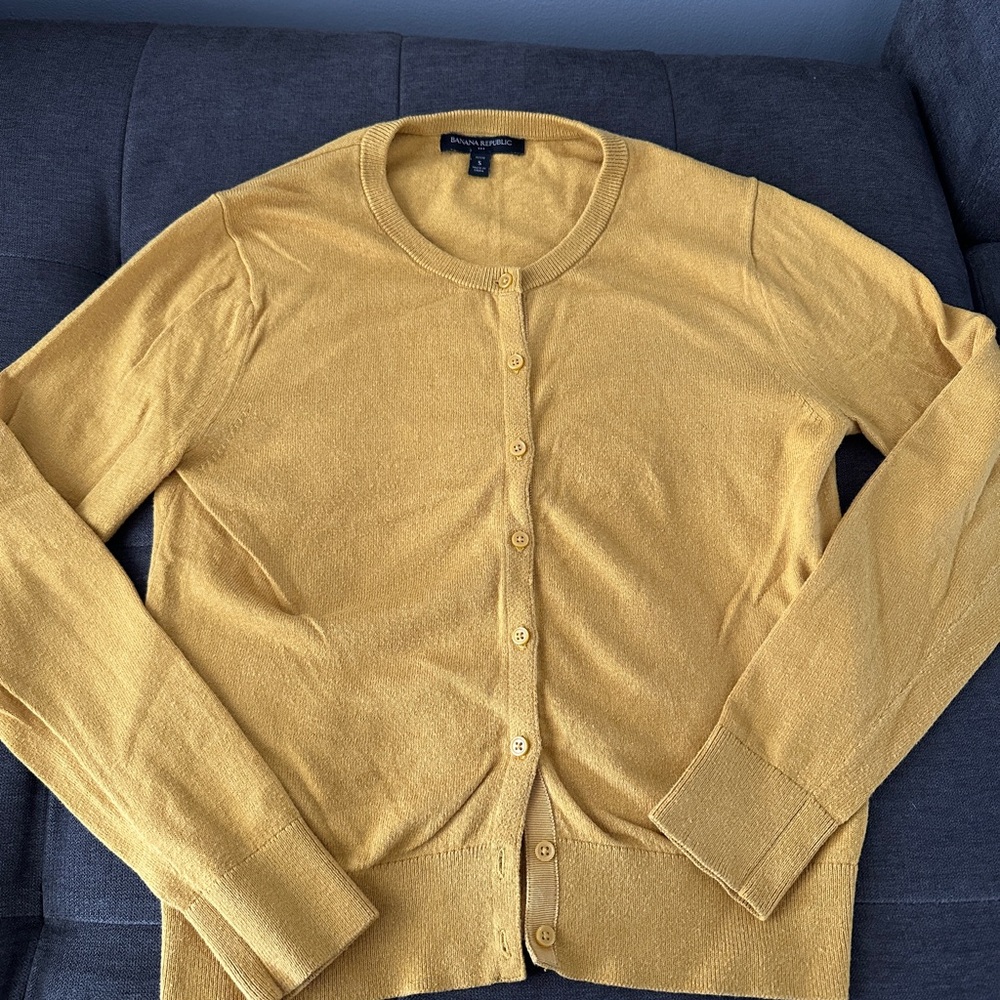 Banana Republic Mustard Yellow Cardigan Sweater Petite Small